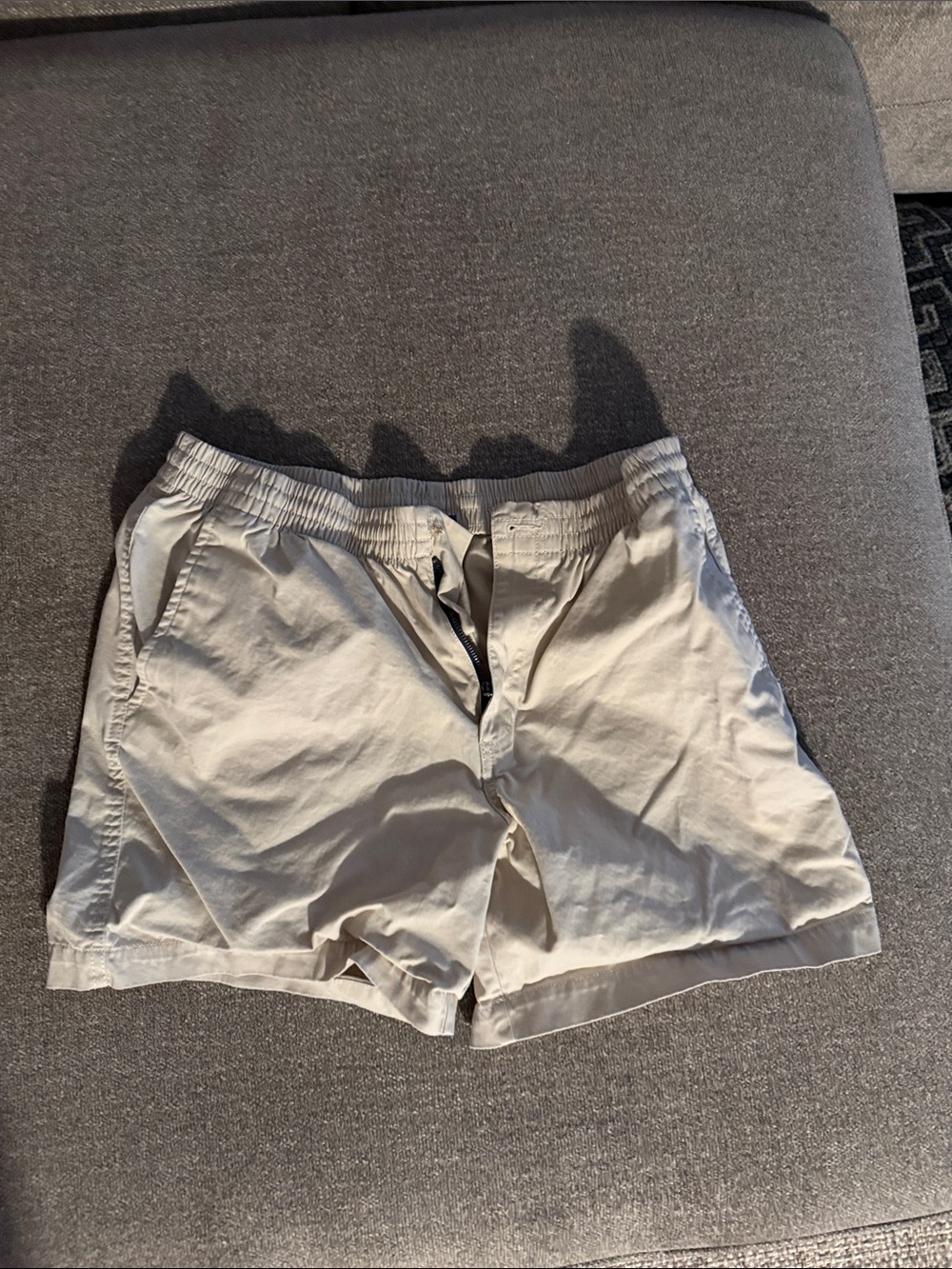 Men’s khaki shorts